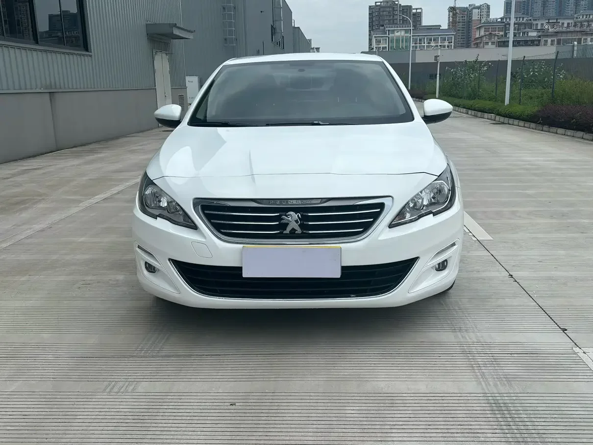 Peugeot 408