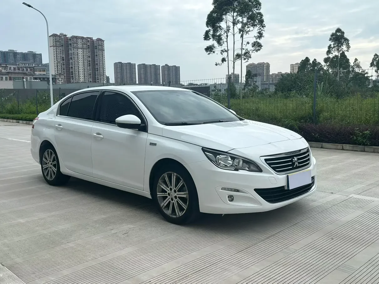 Peugeot 408