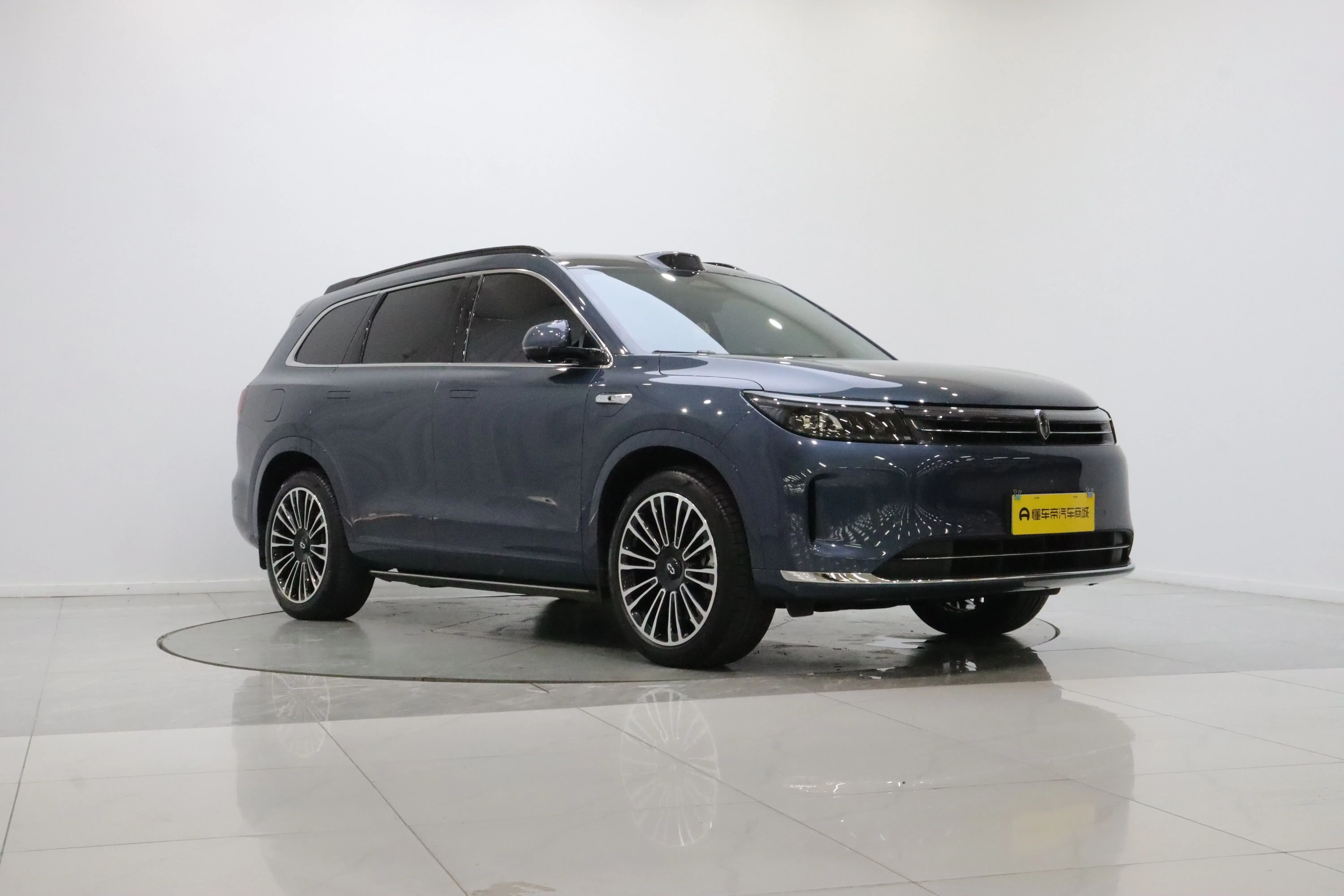AITO M7