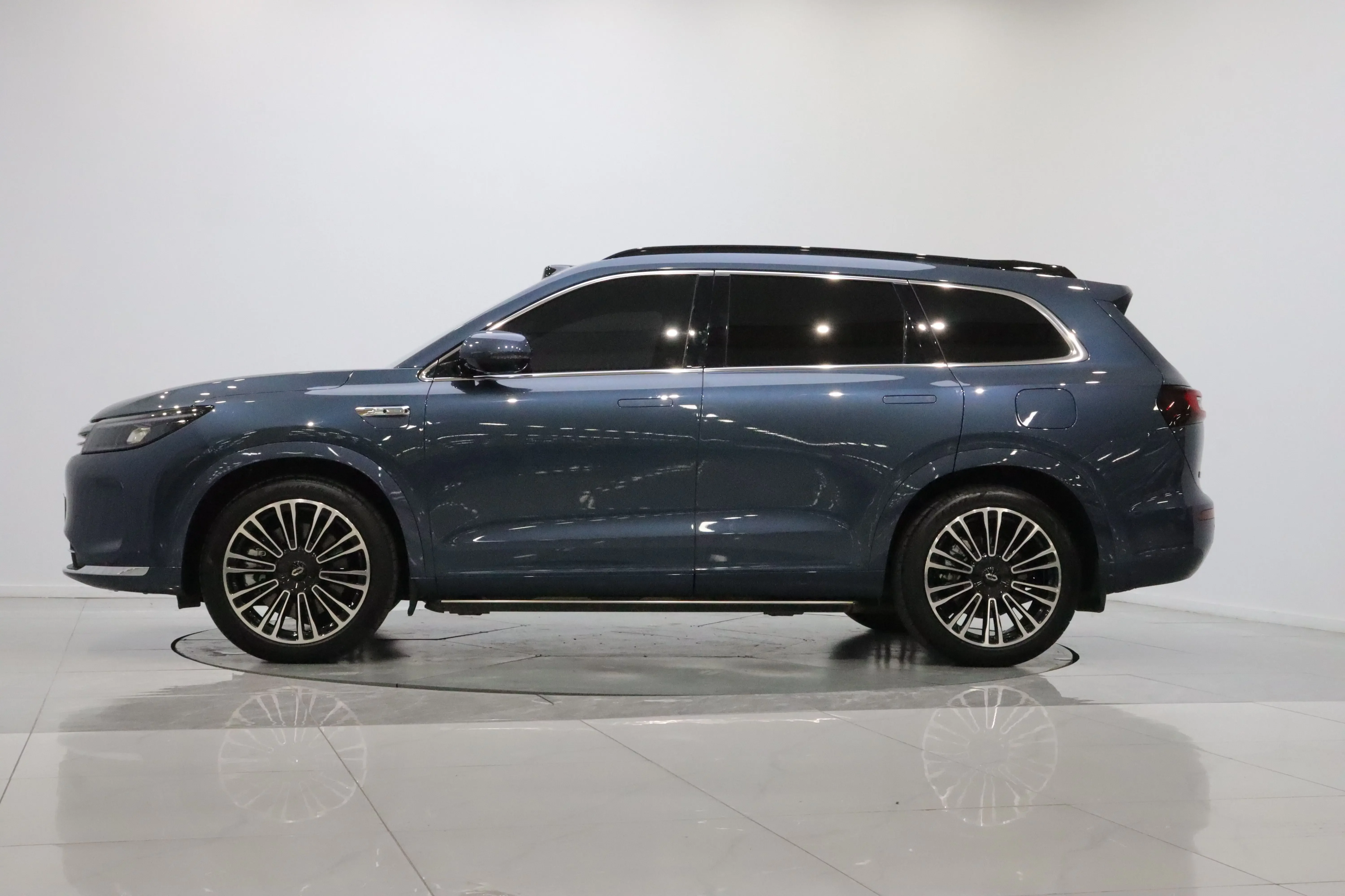 AITO M7