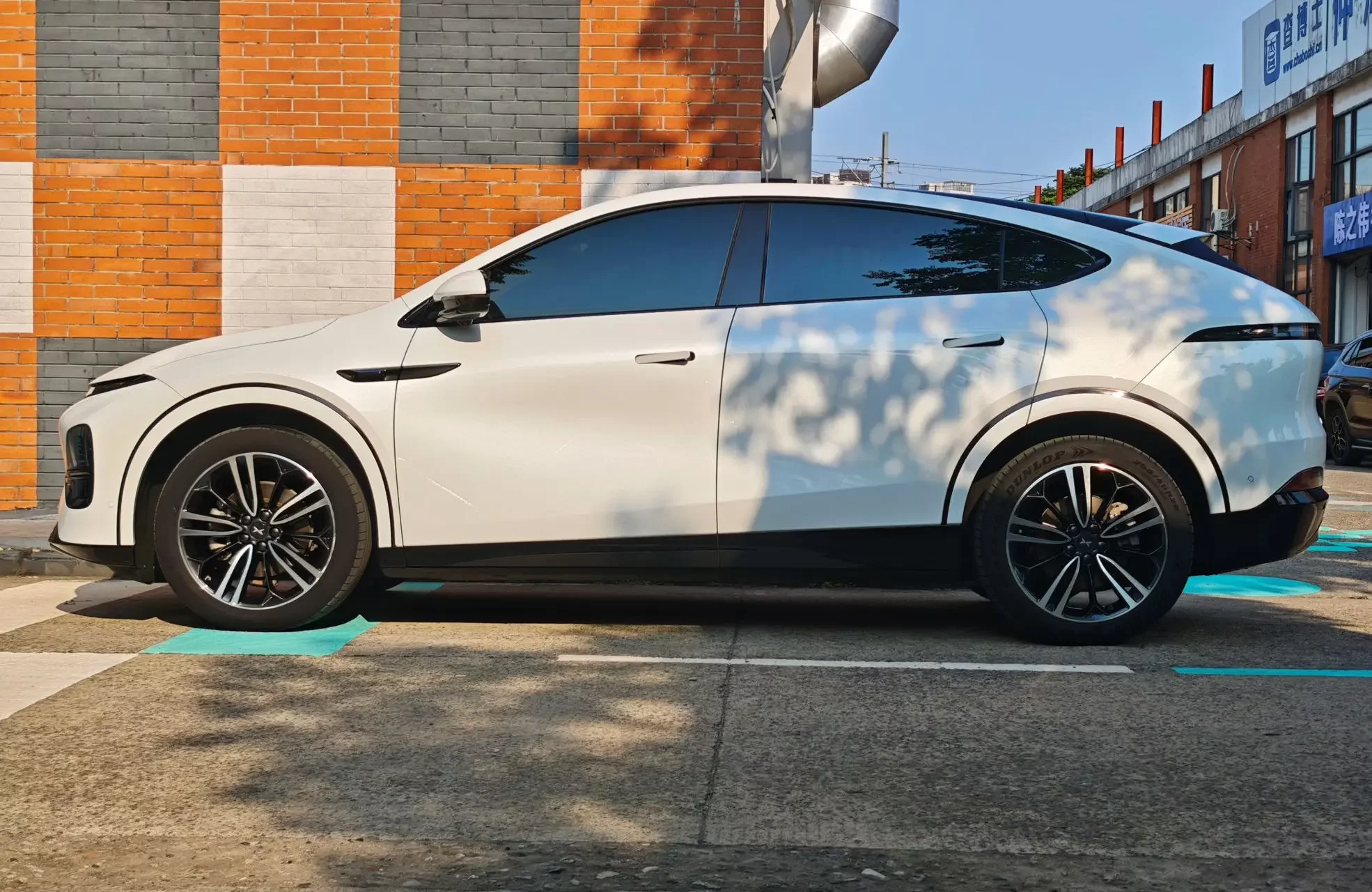 Xpeng G6