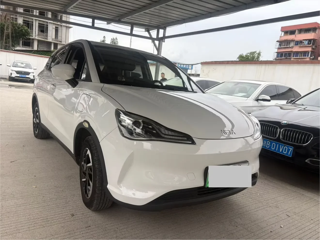 NETA Nezha V