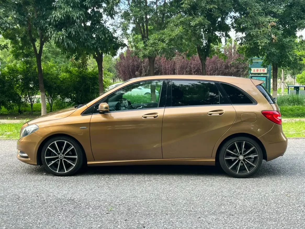 Mercedes-Benz B Class