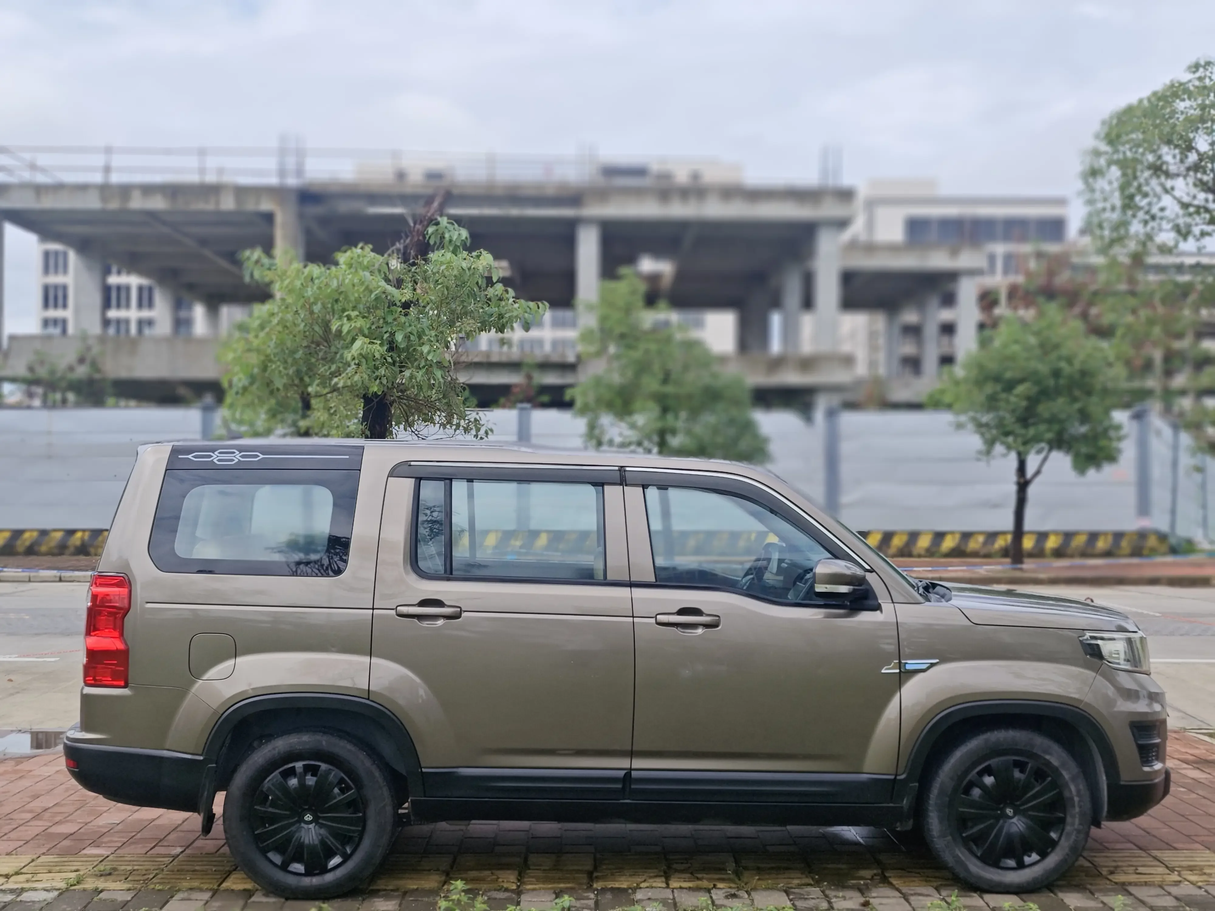 Oshan Changan Auchan X70A