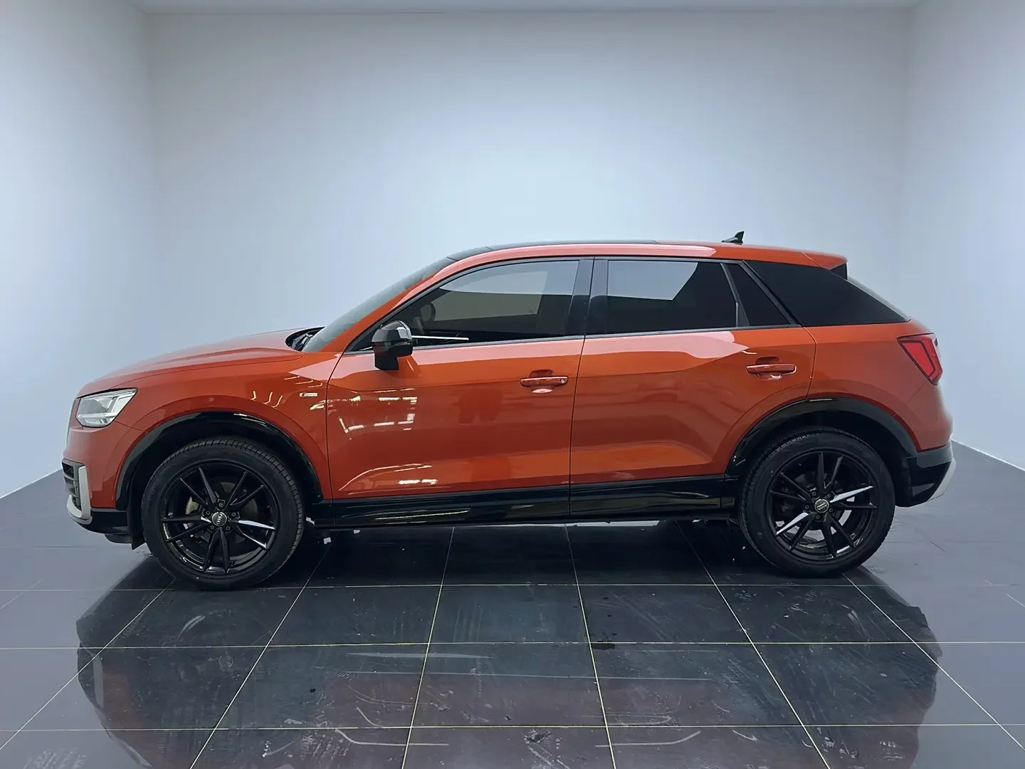 Audi Q2L