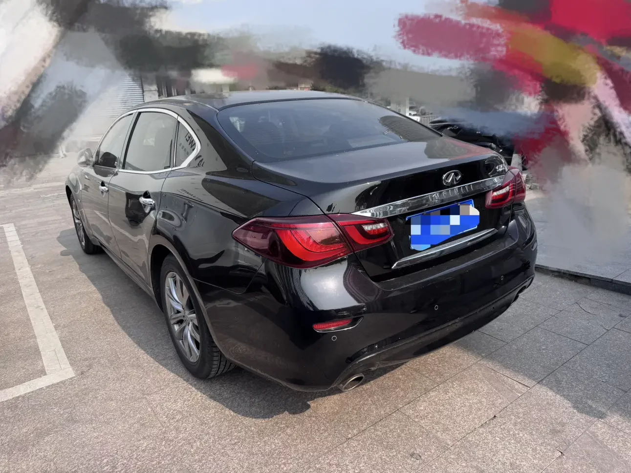 Infiniti Q70