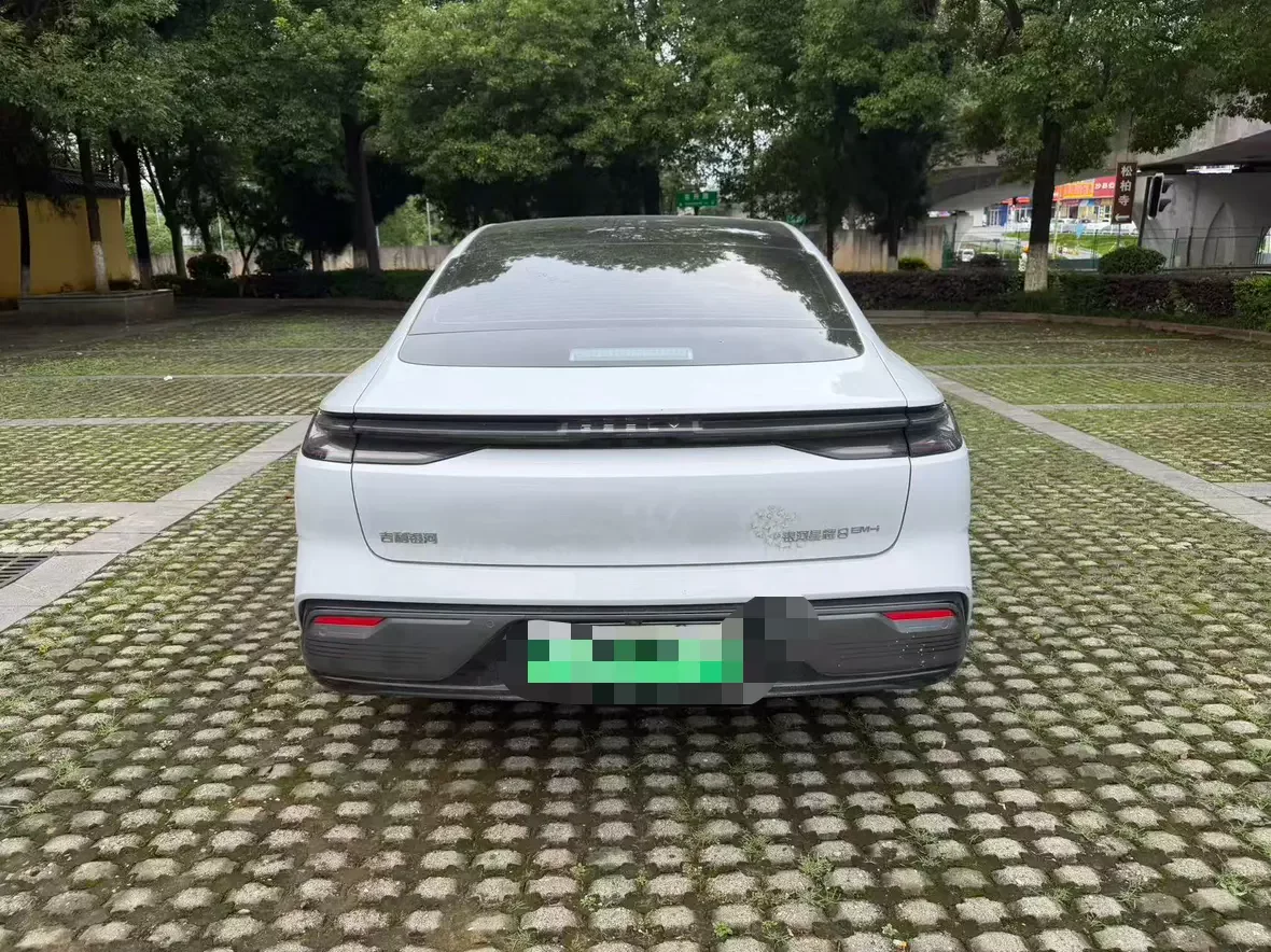 Geely Galaxy Star 8 PHEV