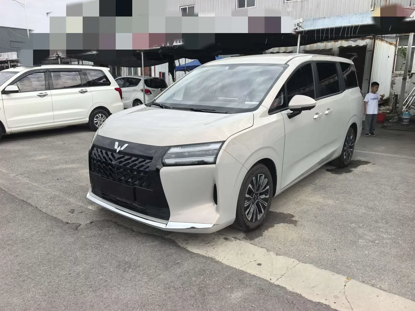 Wuling Starlight 730
