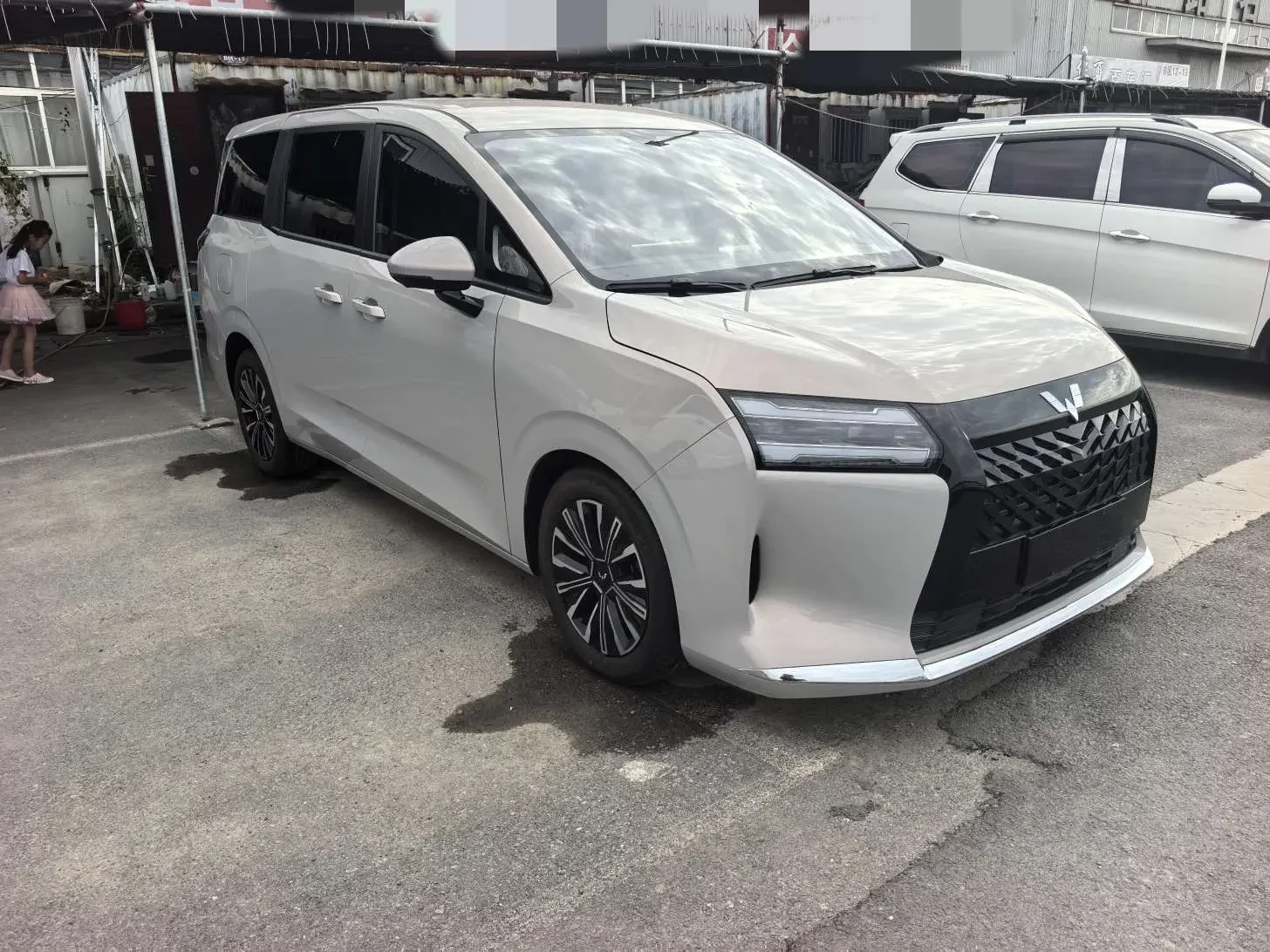 Wuling Starlight 730