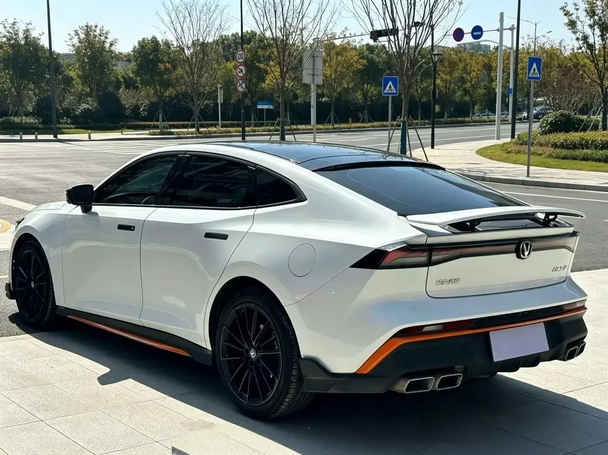 Changan UNI-V