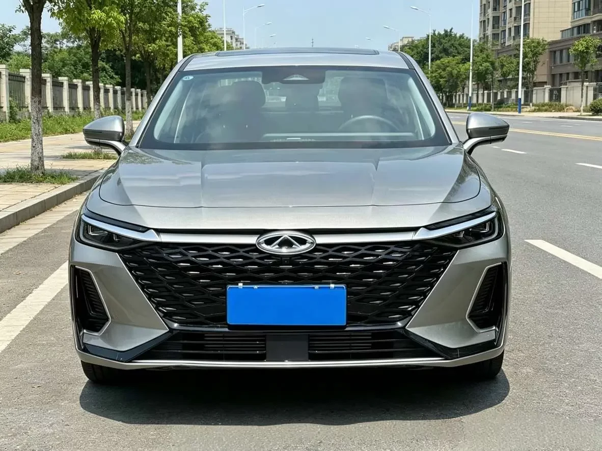Chery Arrizo 8