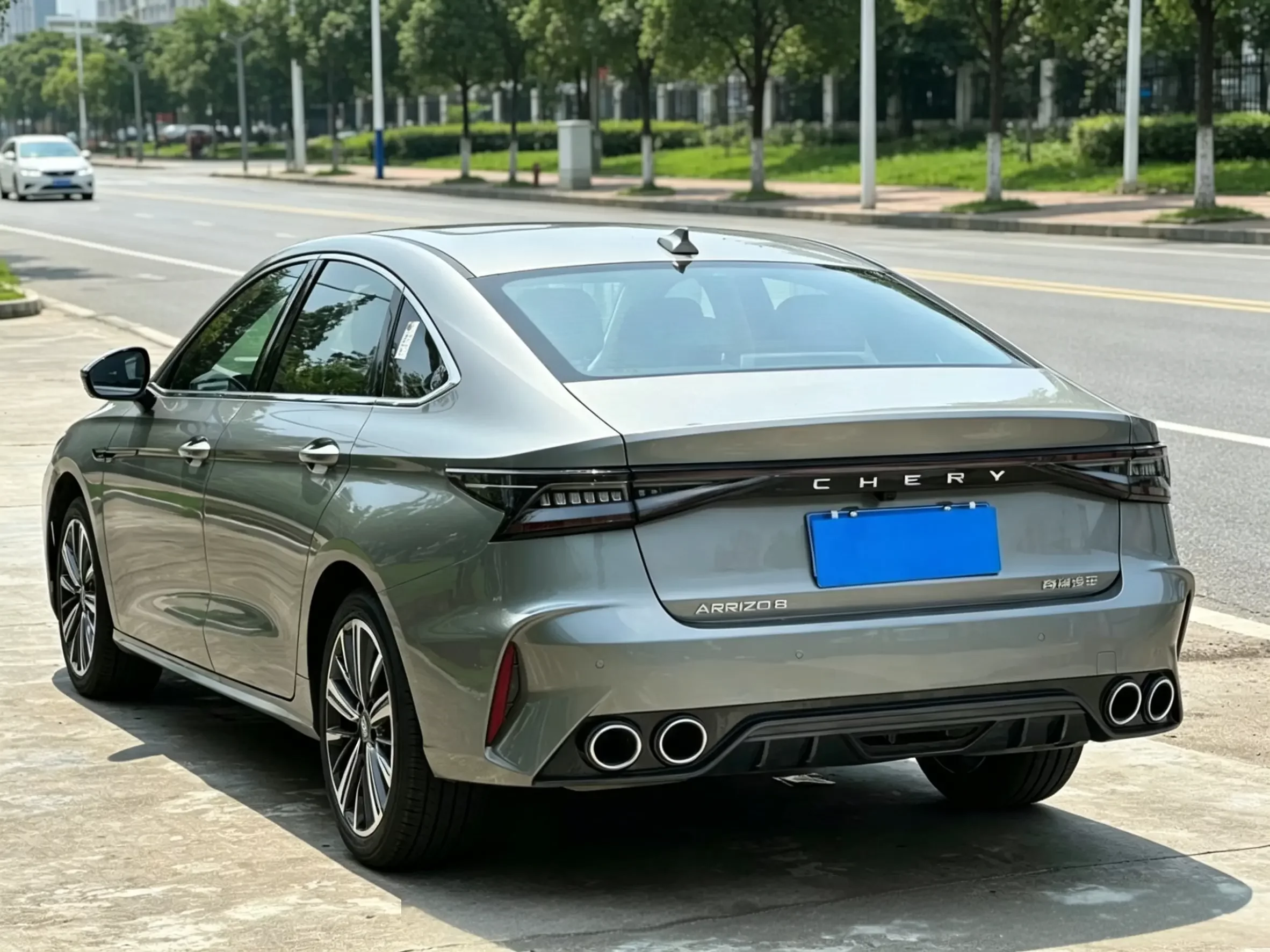 Chery Arrizo 8