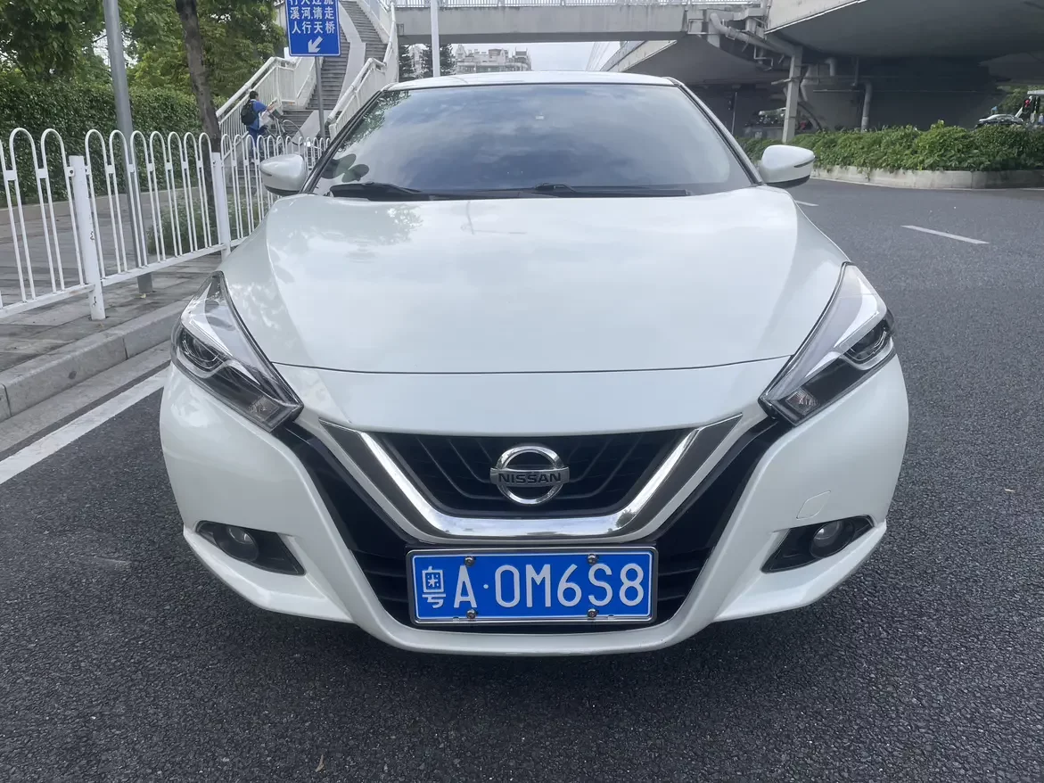 Nissan bluebird