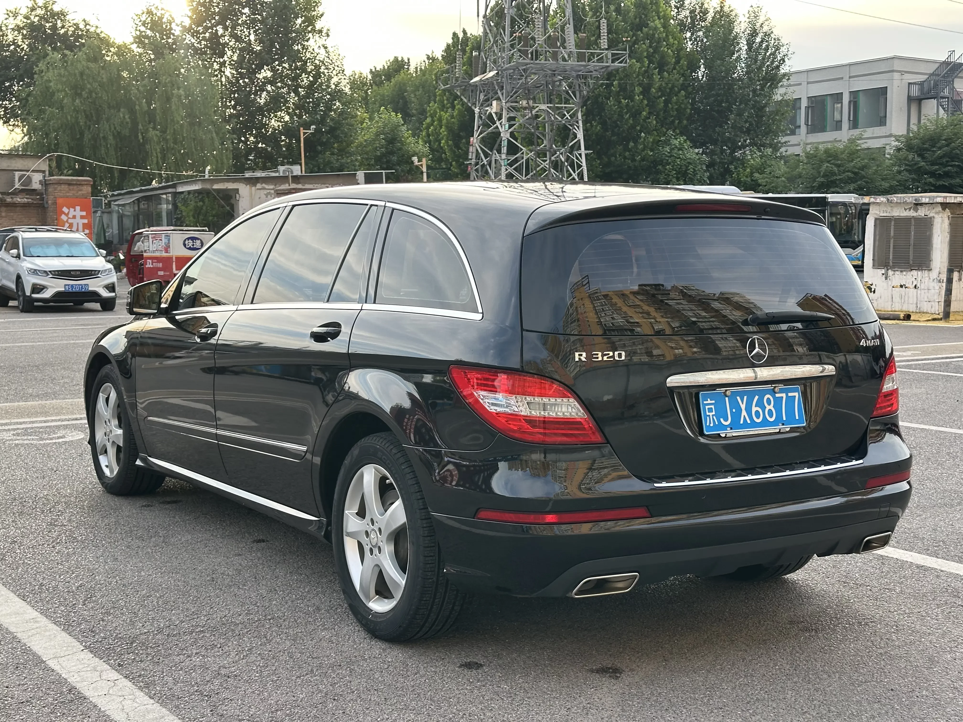 Mercedes-Benz R-Class