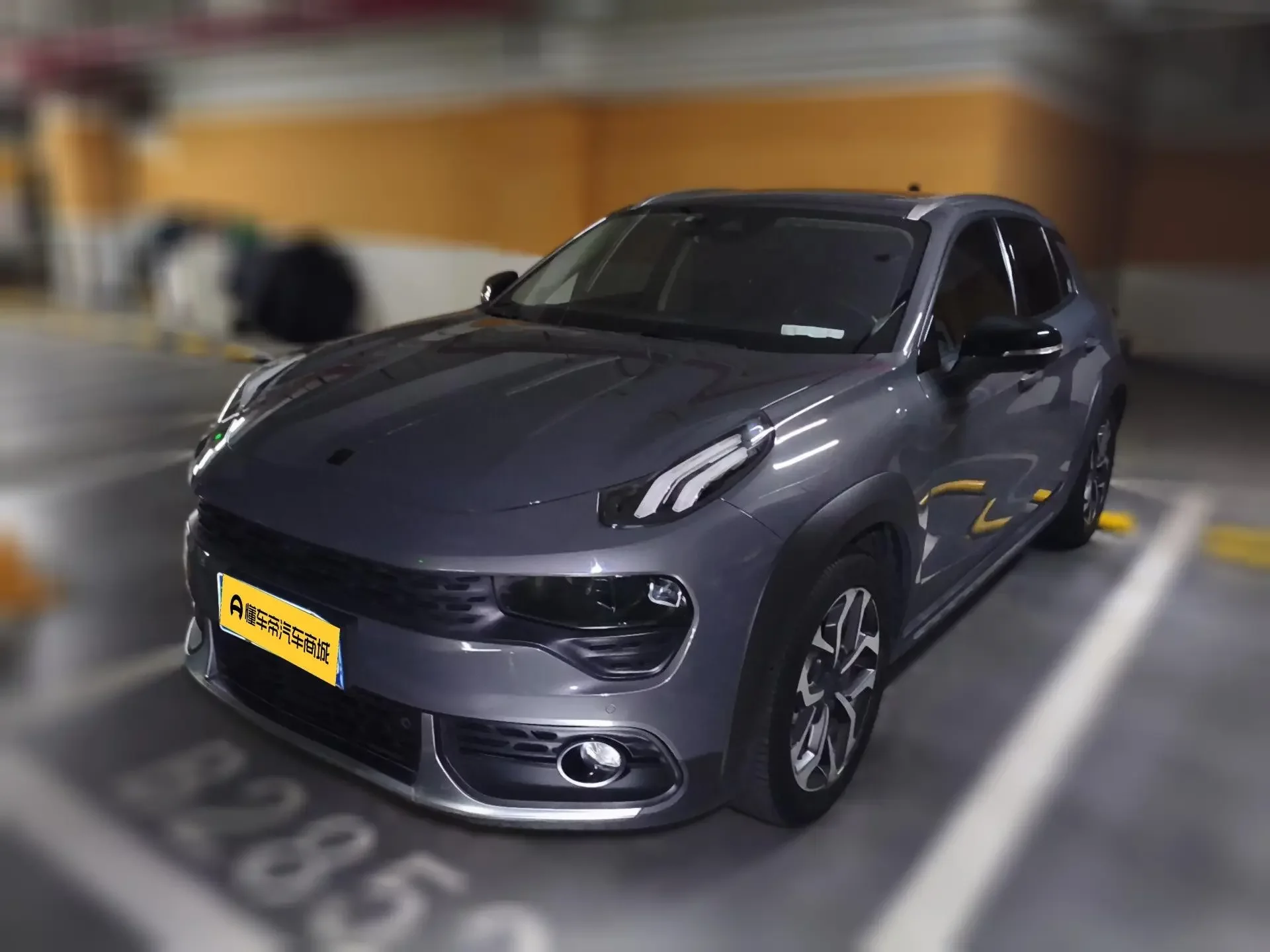 Lynk & Co 02