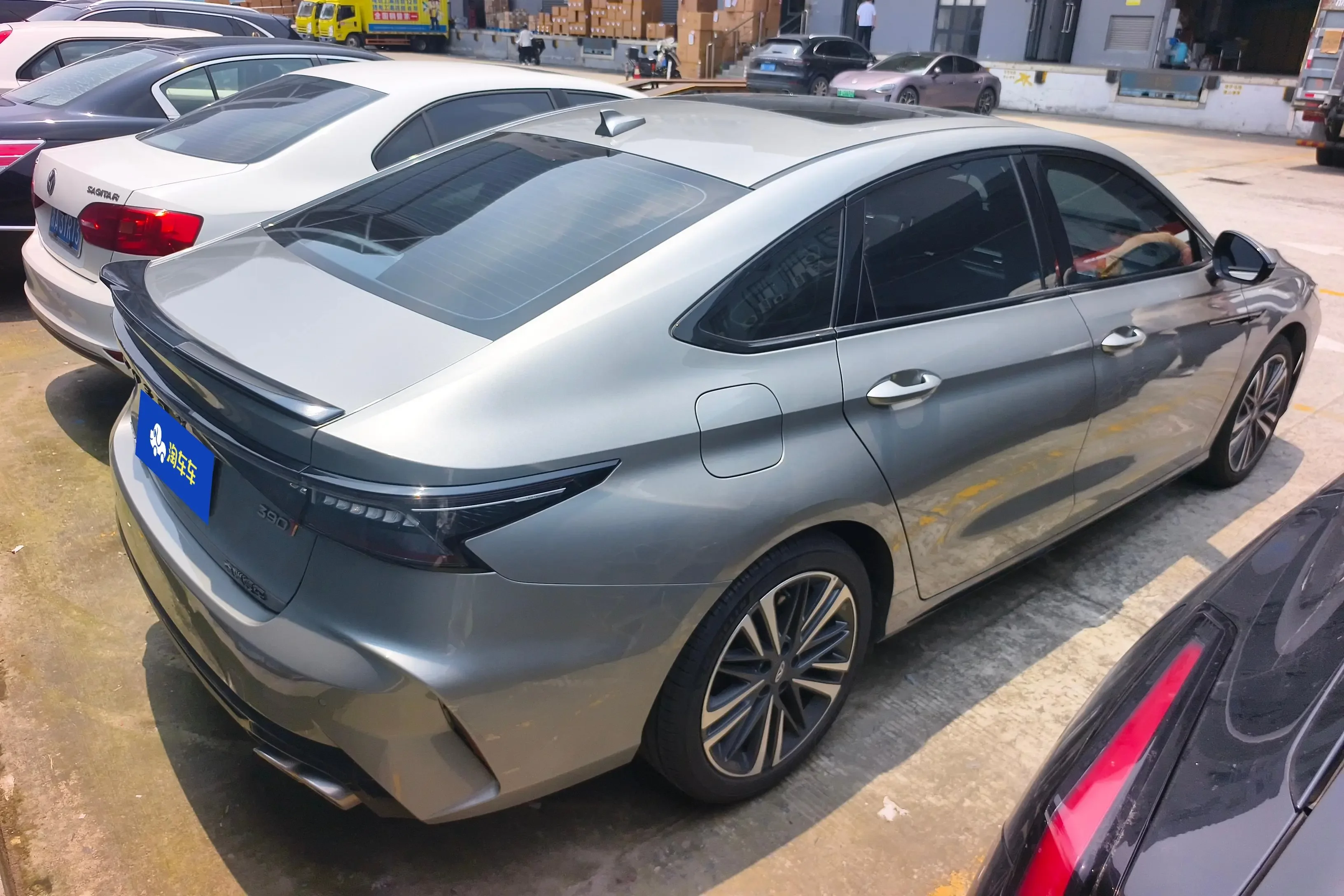 Chery Arrizo 8