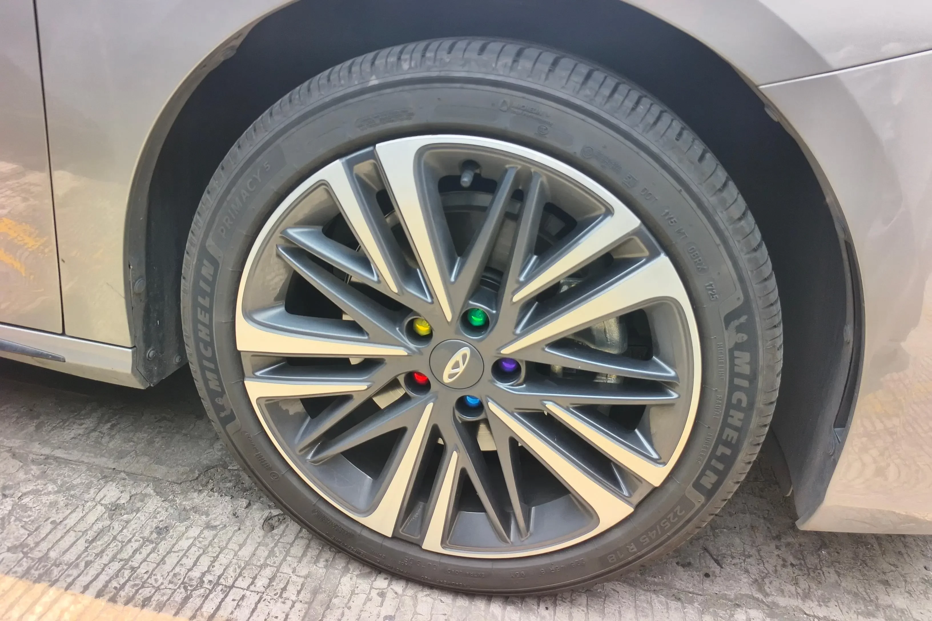 Chery Arrizo 8