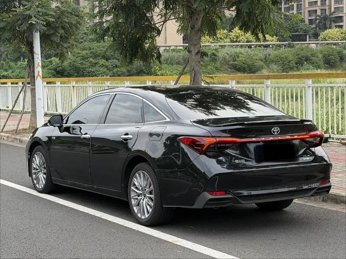 Toyota Avalon