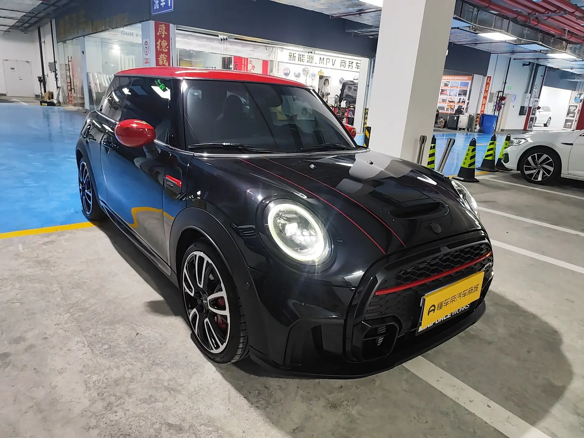 MINI JCW