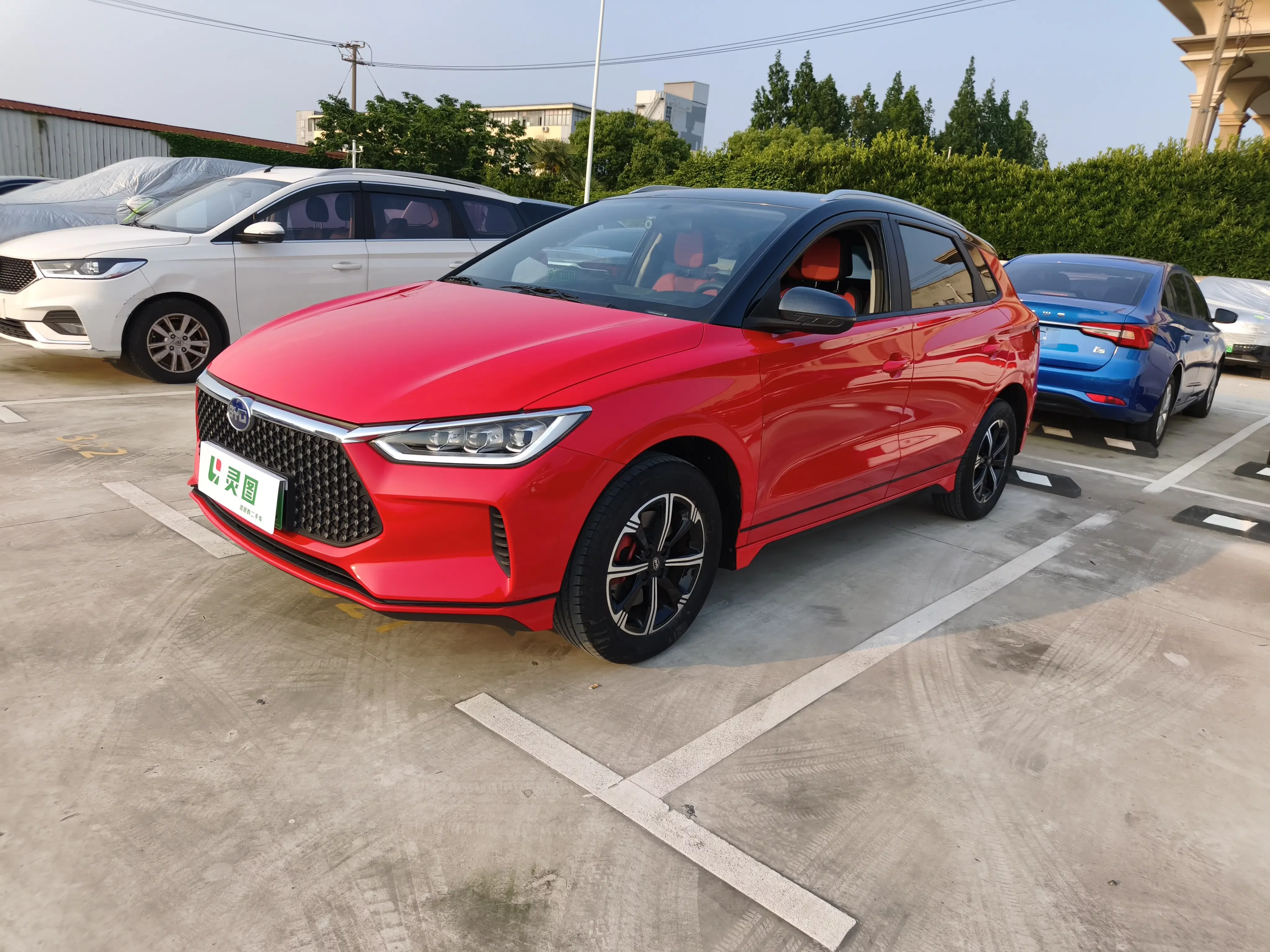 BYD e2