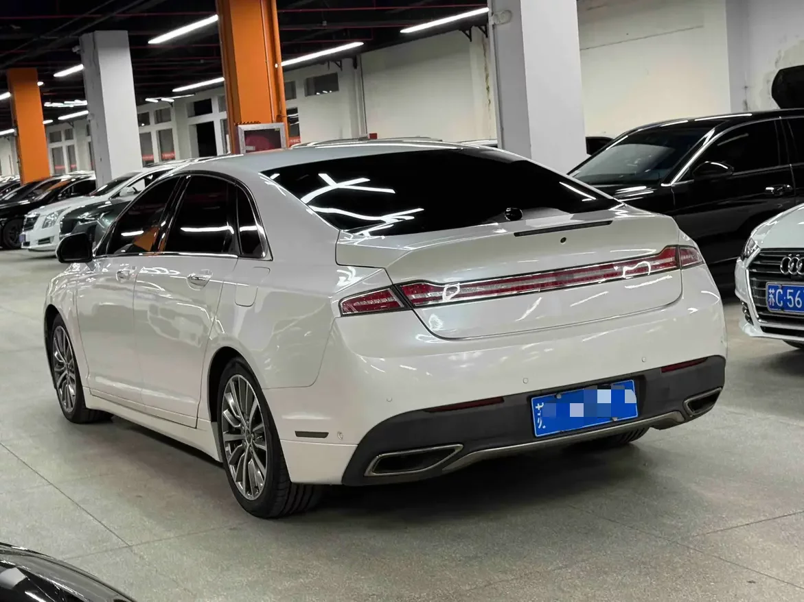 Lincoln MKZ
