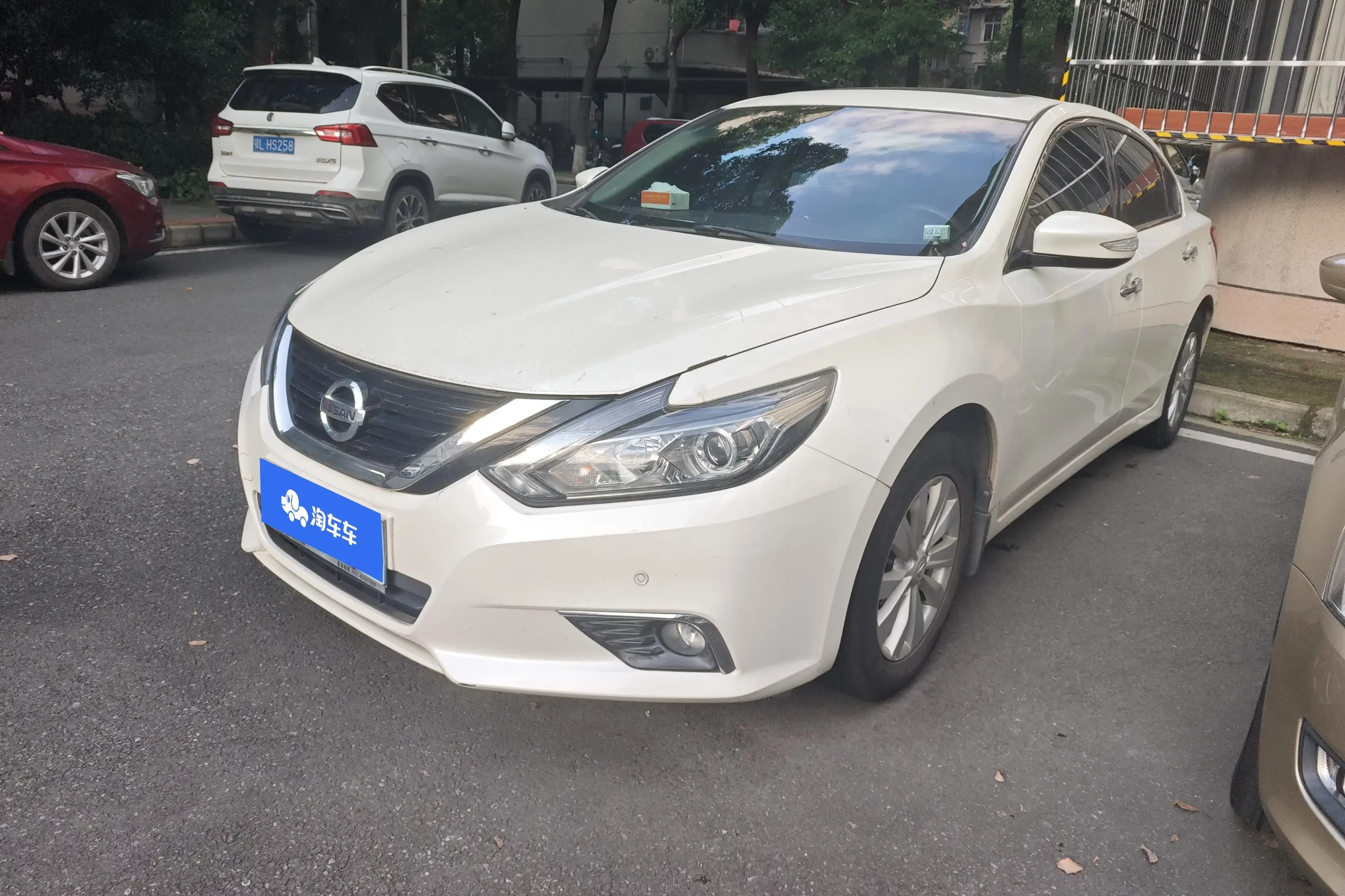 Nissan Altima (Teana)  из Китая