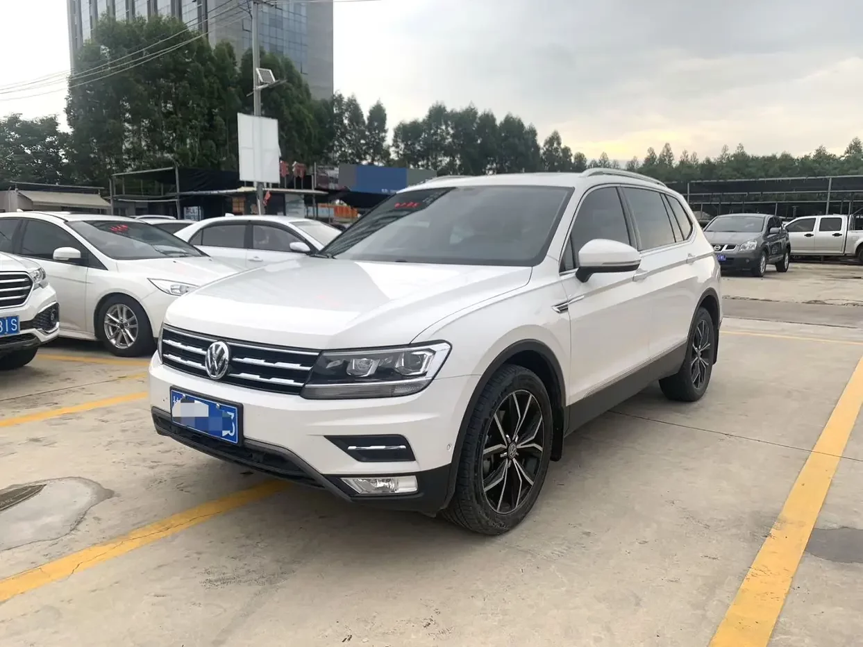 Volkswagen Tiguan L
