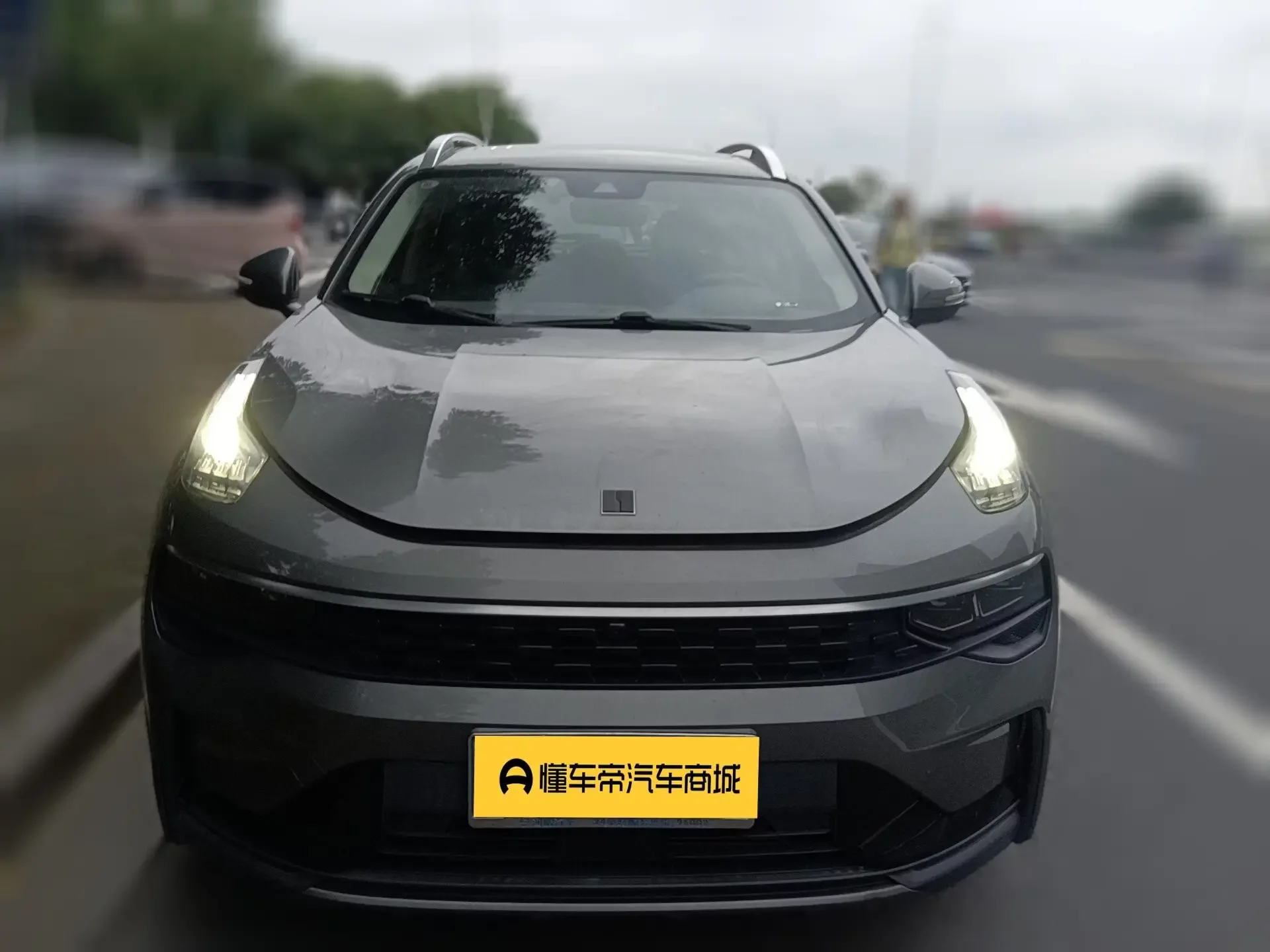 Lynk & Co 01