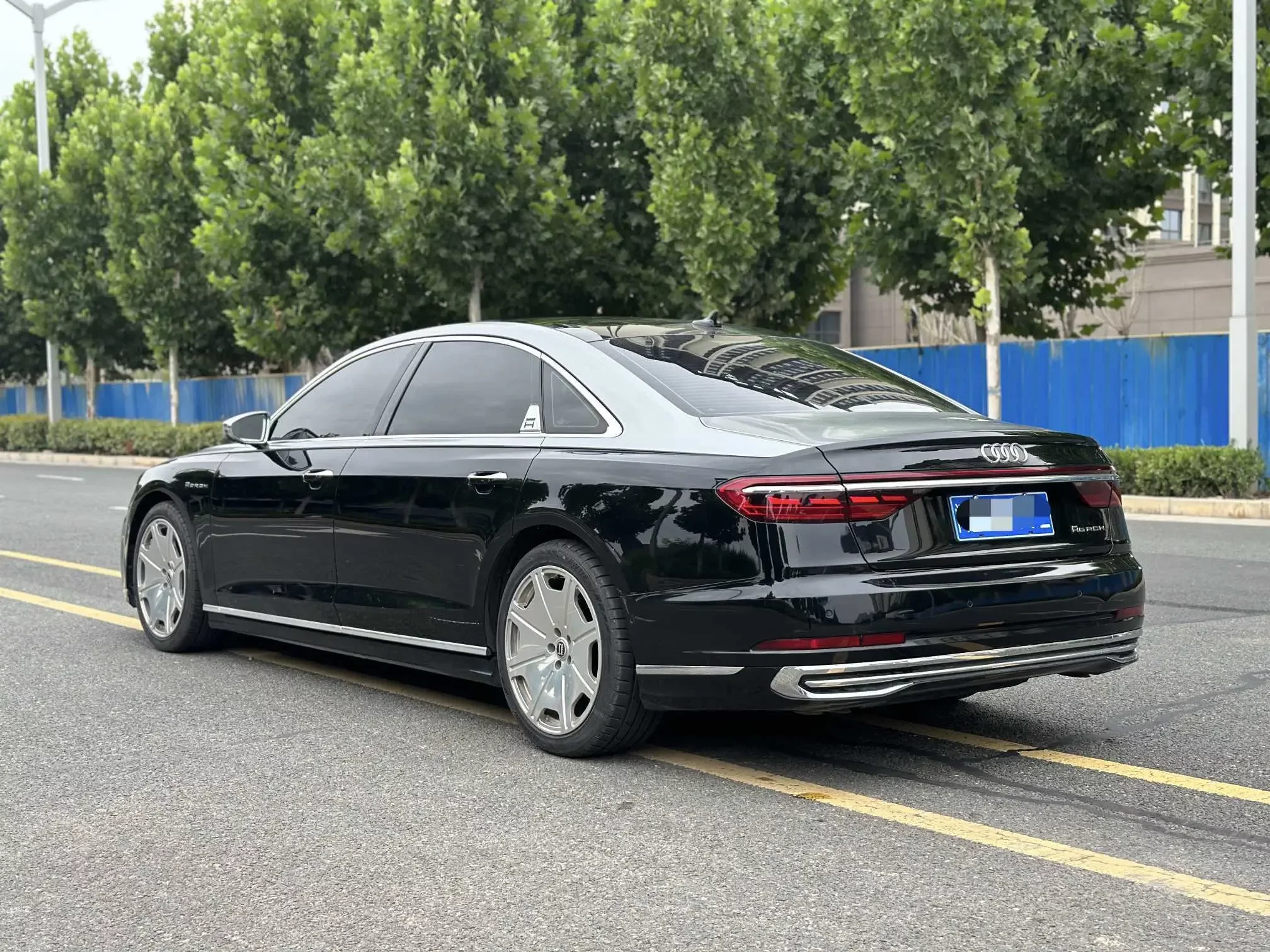 Audi A8