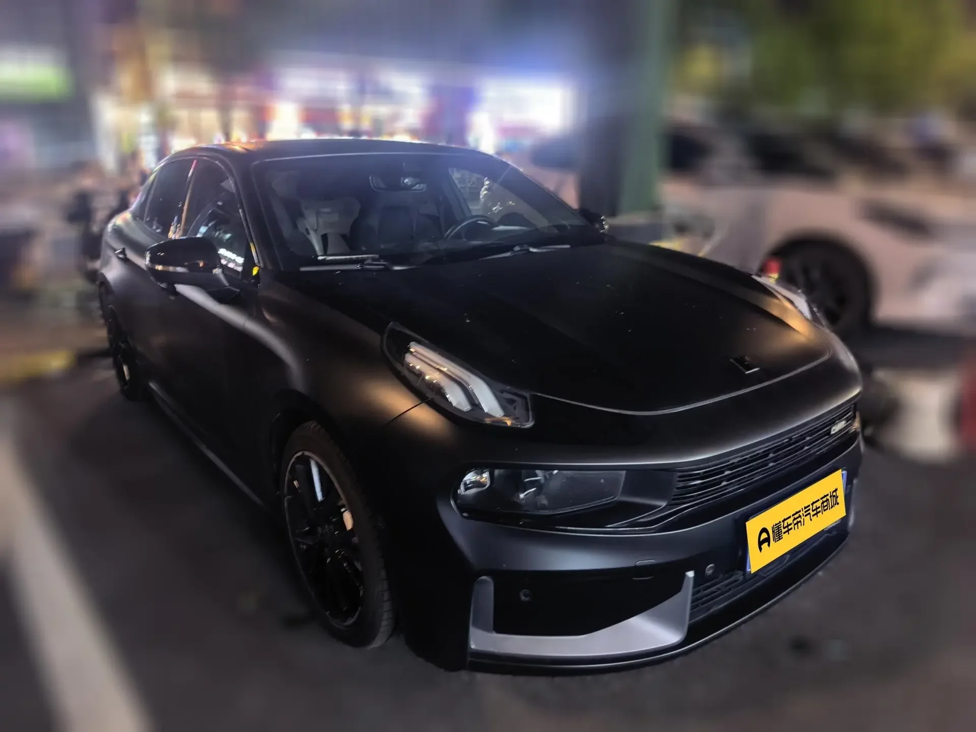 Lynk & Co 03