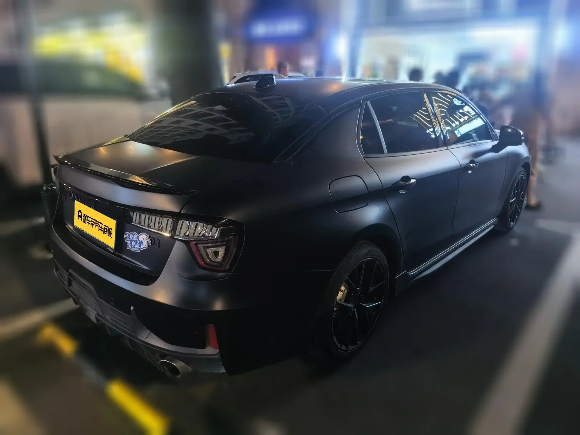 Lynk & Co 03