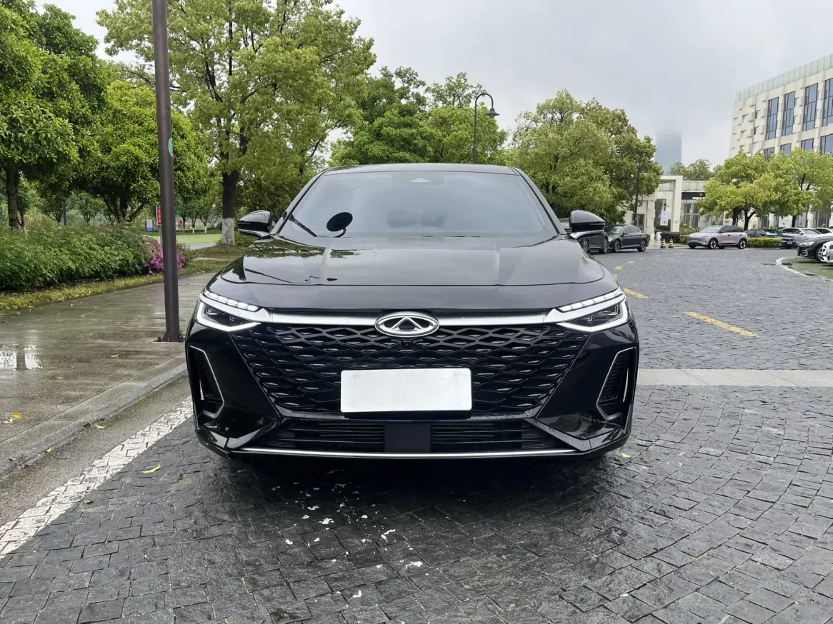 Chery Arrizo 8