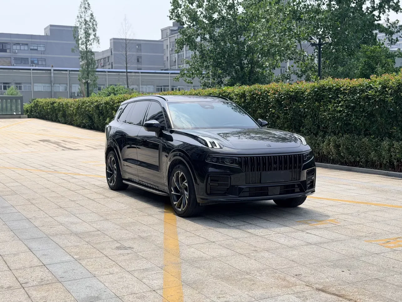 Lynk & Co 09