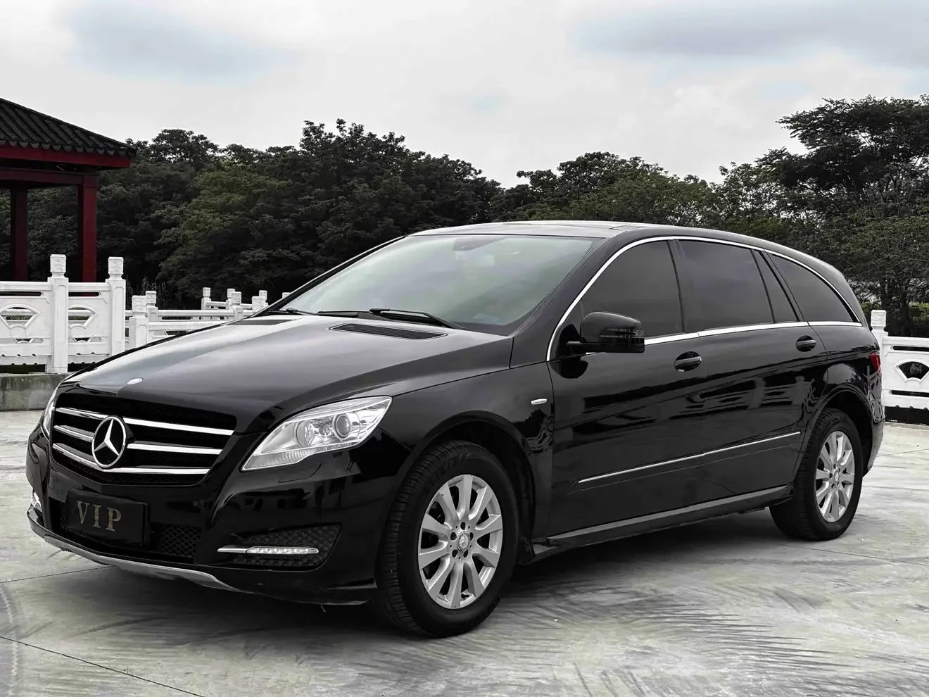 Mercedes-Benz R-Class