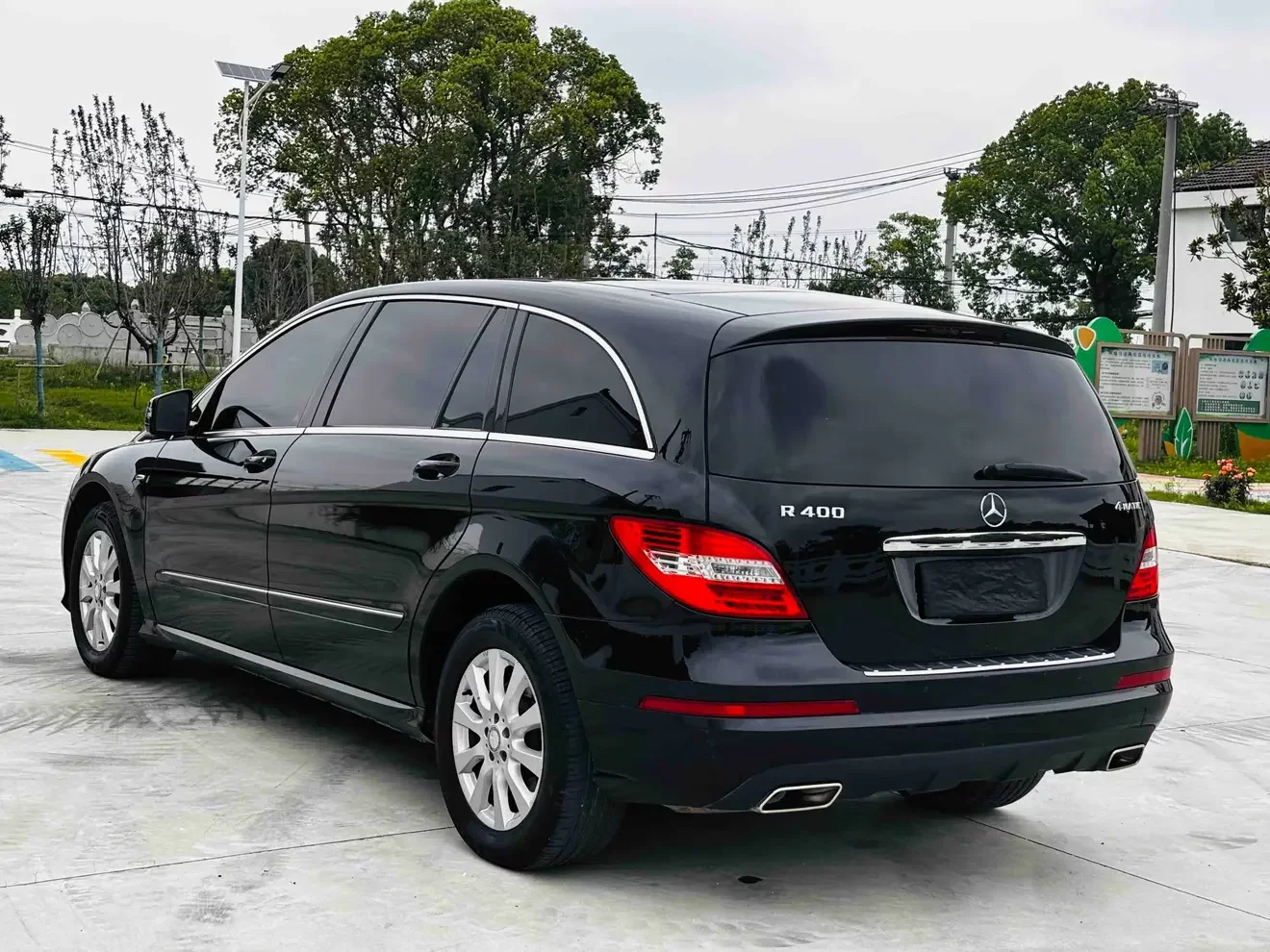 Mercedes-Benz R-Class
