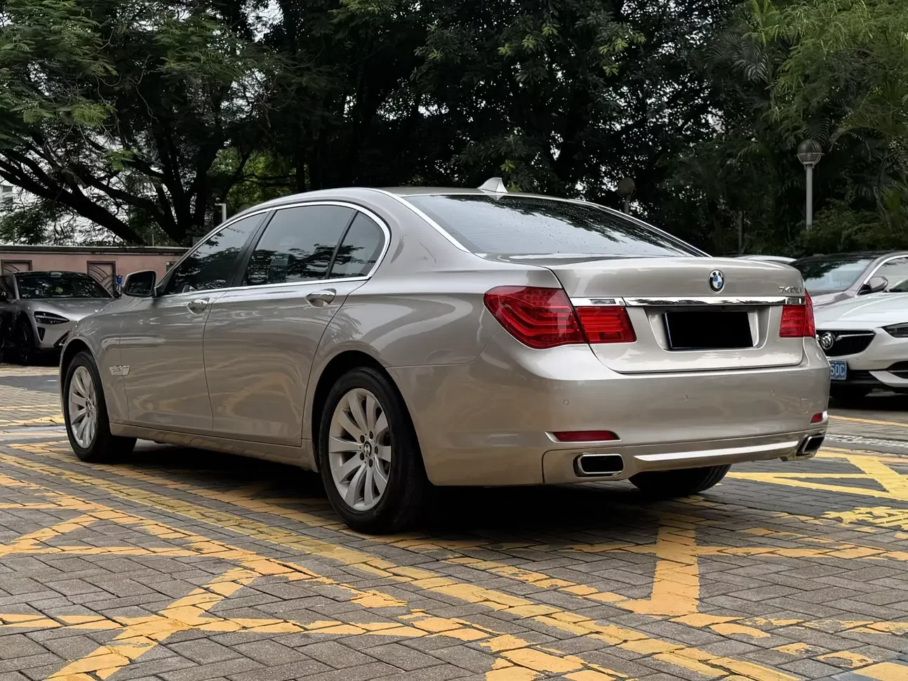 BMW 7 Series