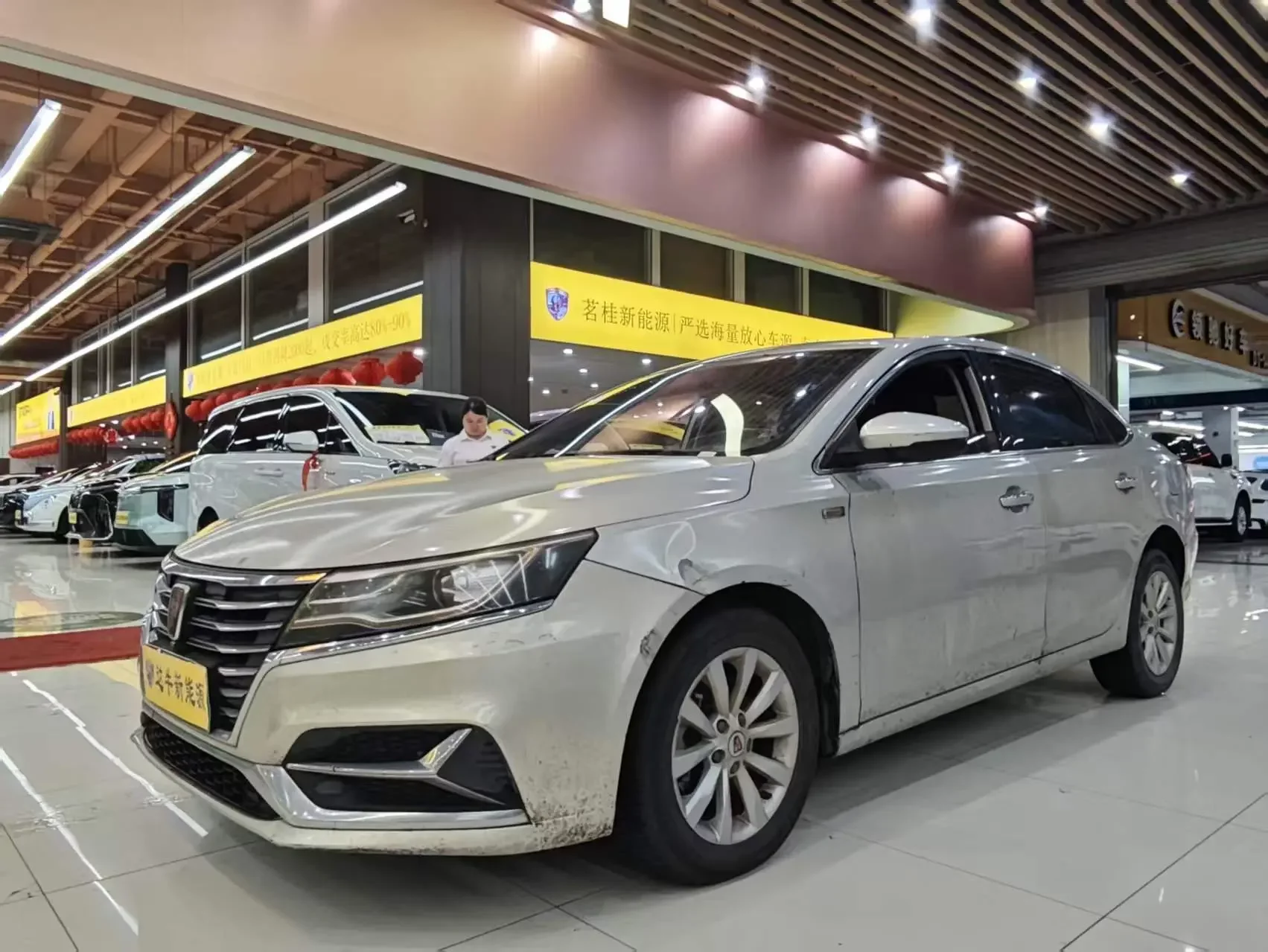 Roewe ei6