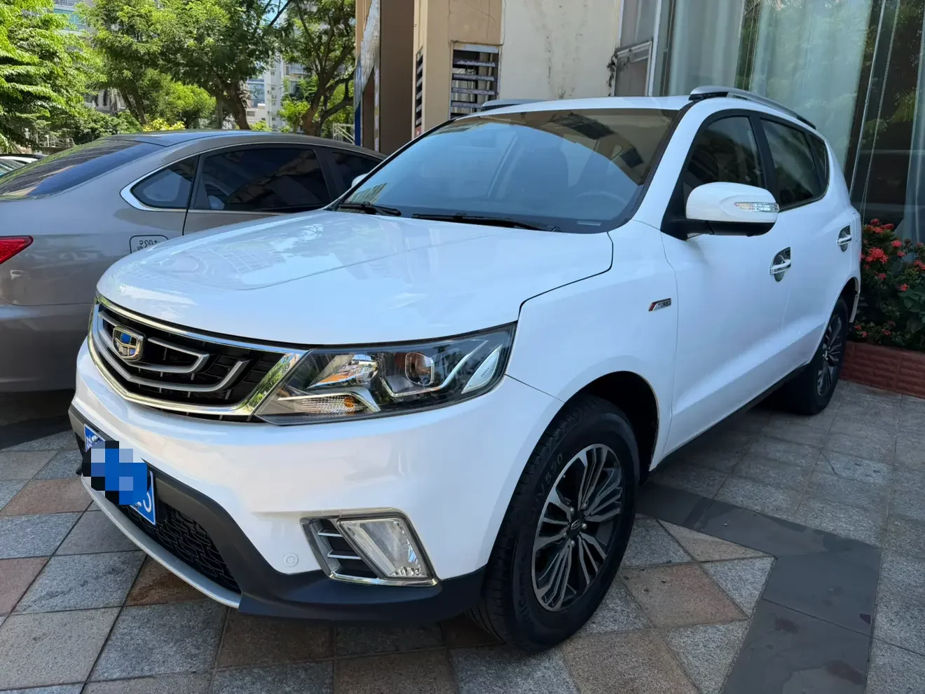 Geely Vision X6