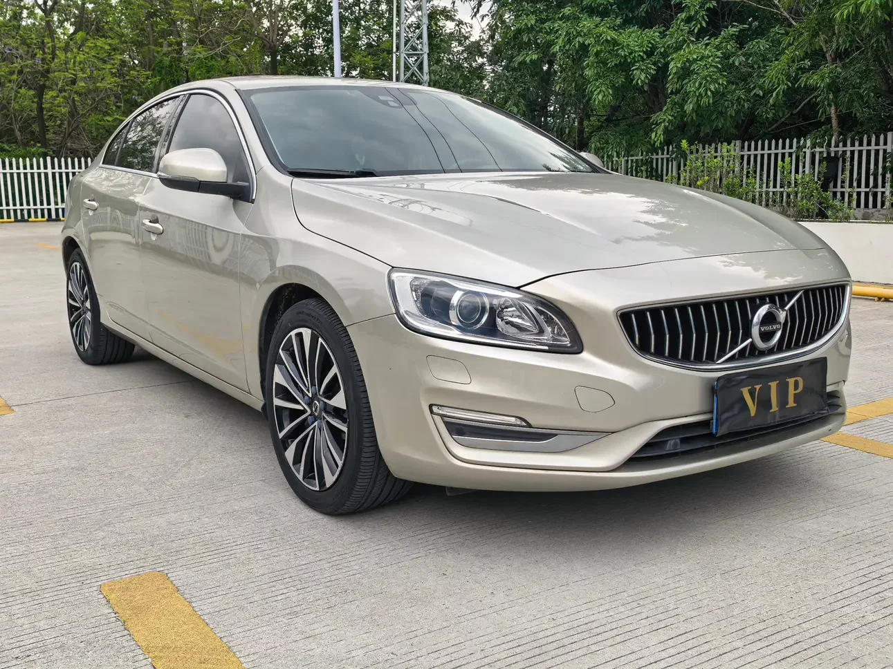 Volvo S60
