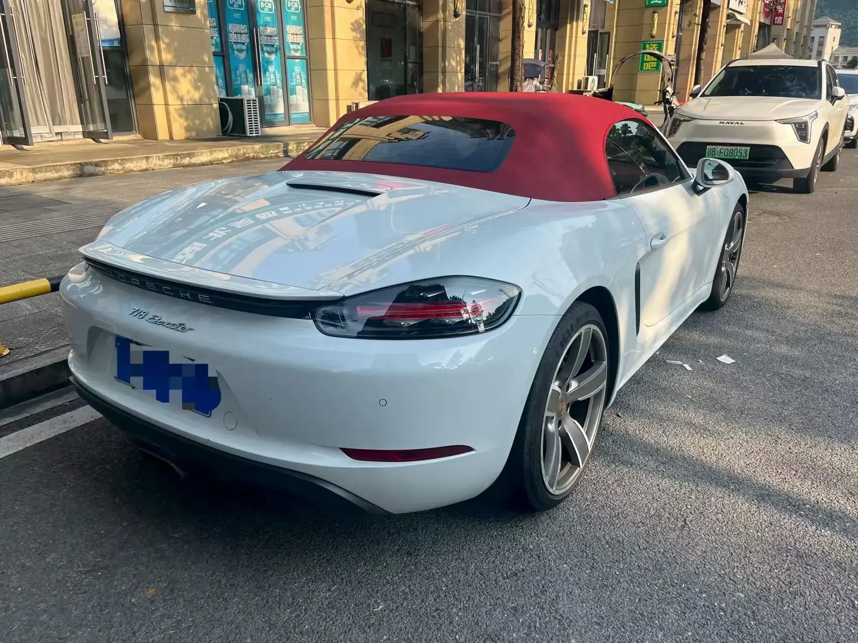 Porsche 718