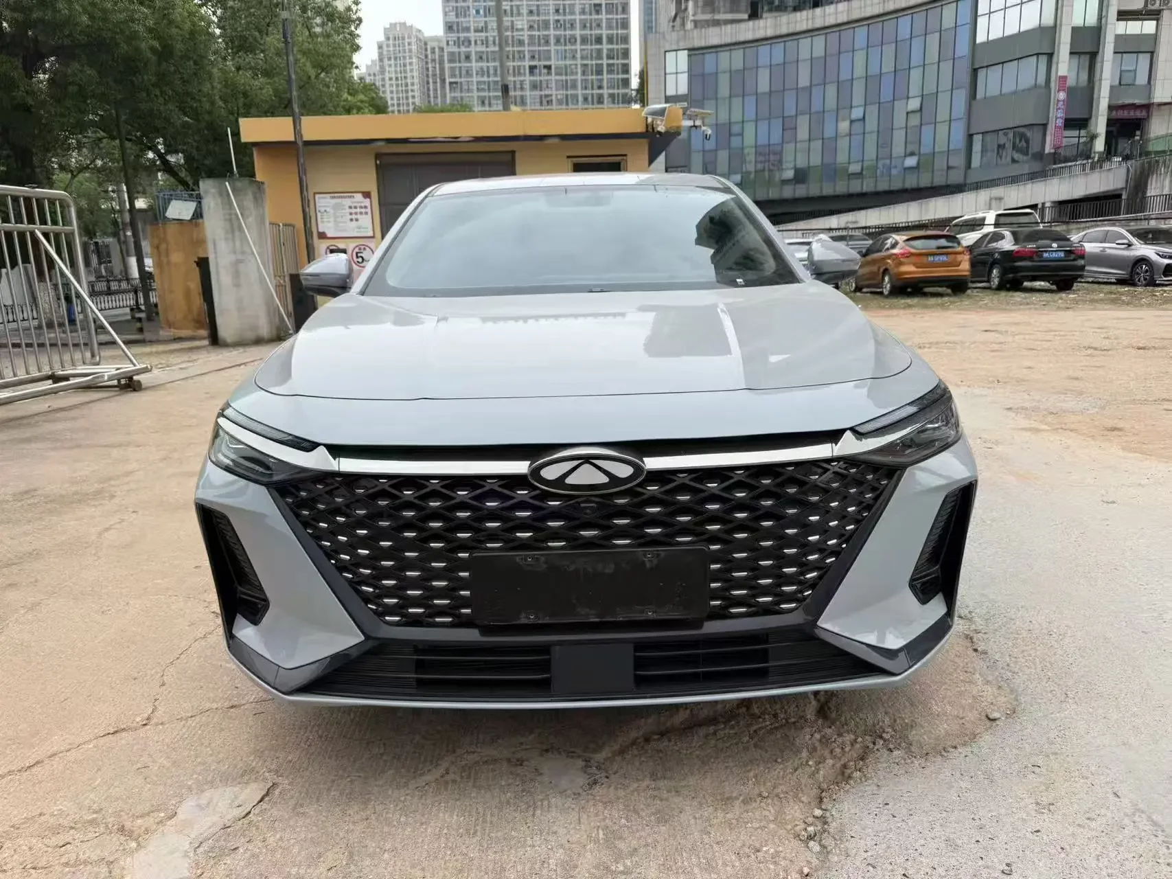 Chery Fengyun A8