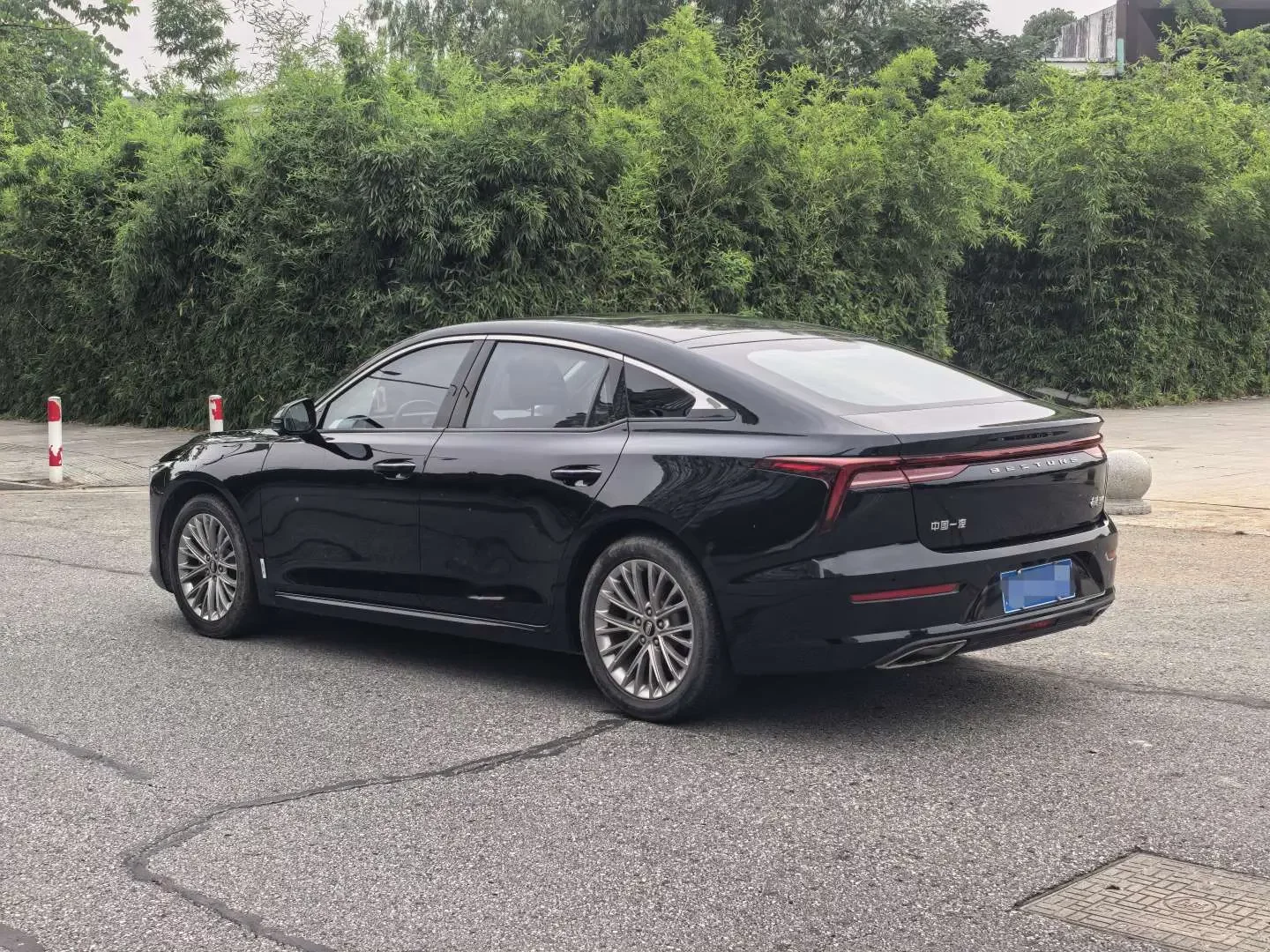 FAW Bestune B70