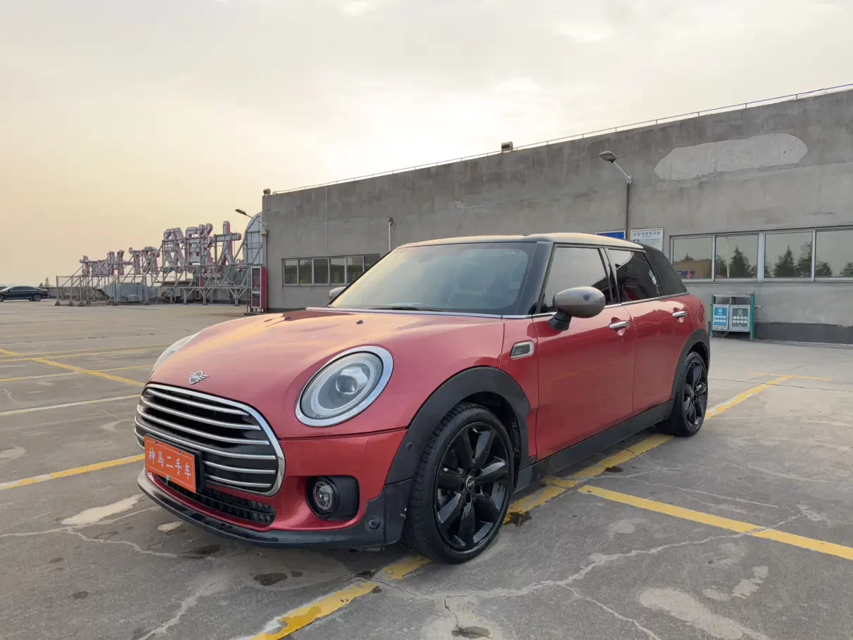 MINI CLUBMAN