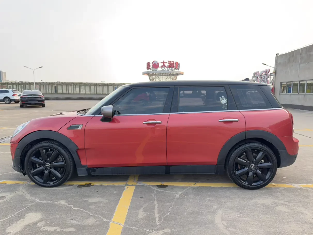 MINI CLUBMAN