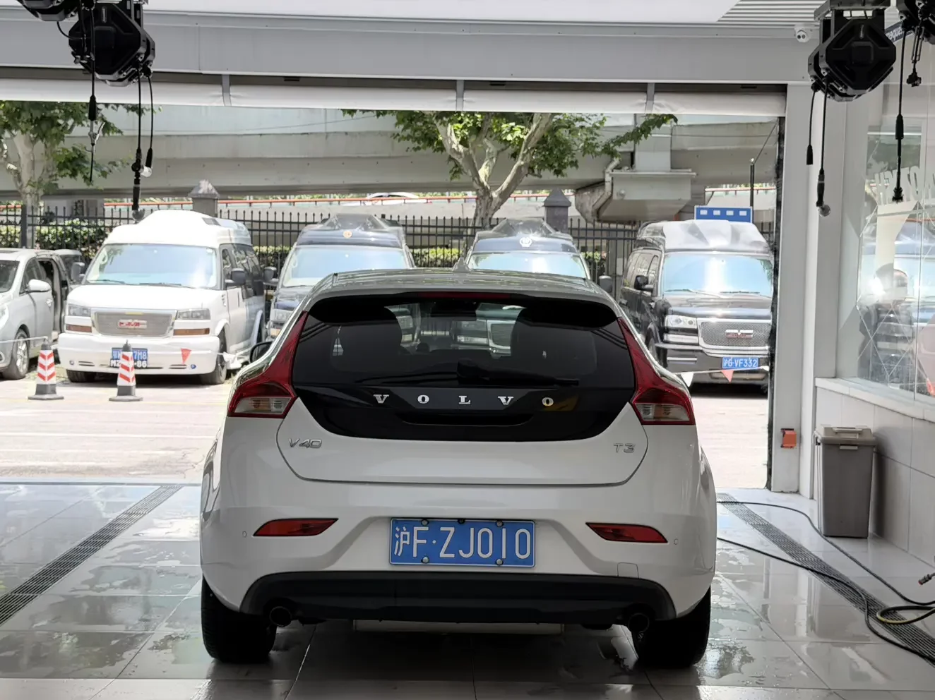 Volvo V40