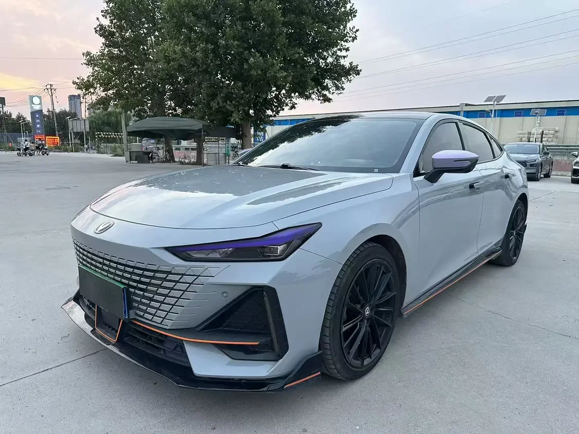 Changan UNI-V