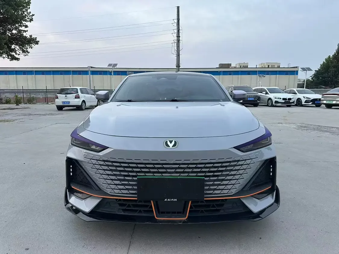 Changan UNI-V