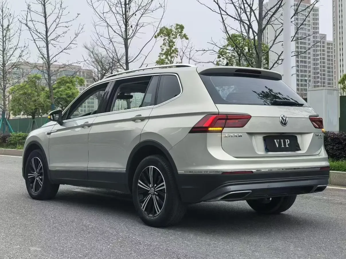 Volkswagen Tiguan L