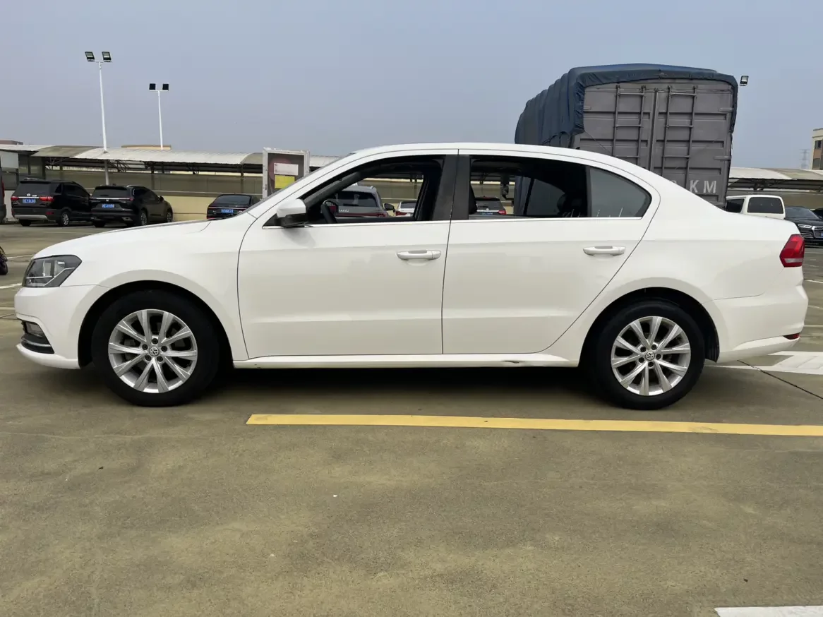 Volkswagen Lavida