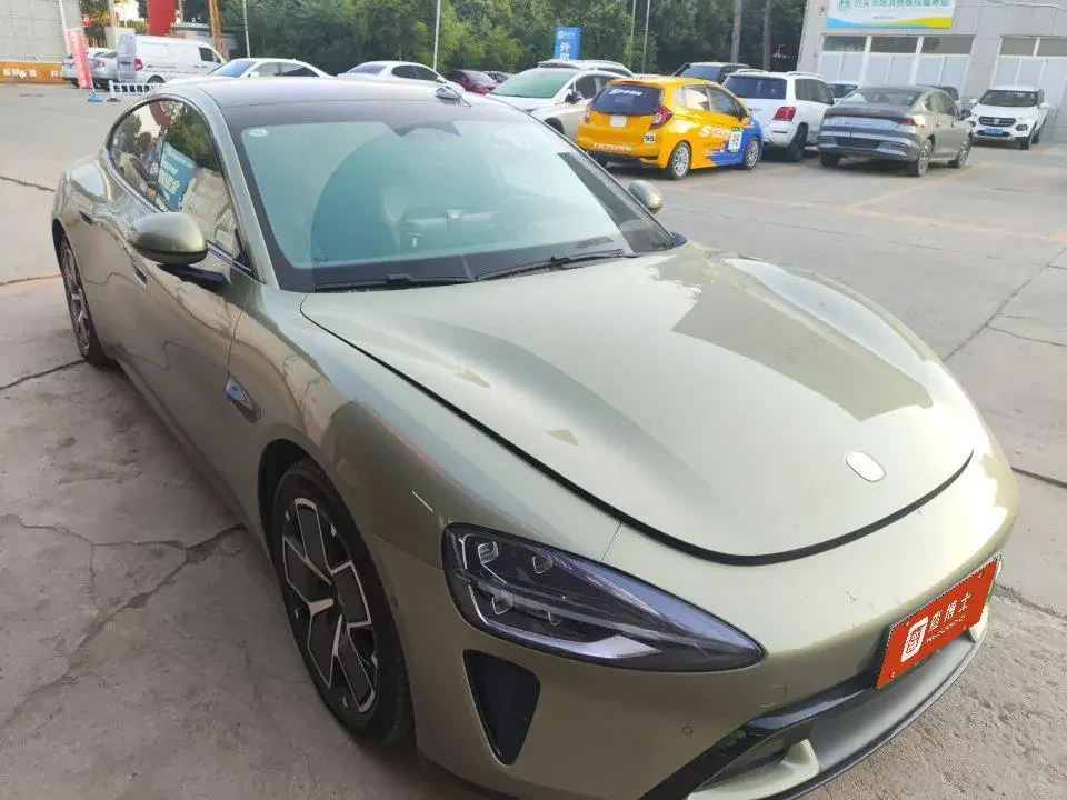 Xiaomi car Xiaomi SU7  из Китая